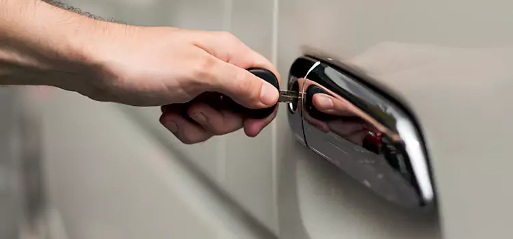 Why Choose Our Auto Locksmith Team in Naperville, IL?